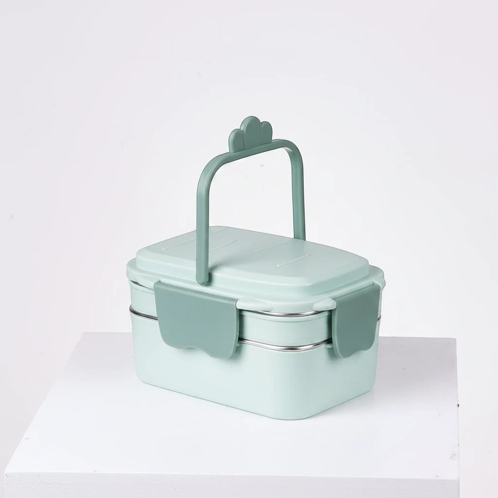 Zielony termiczny lunch box SchoolKit w kształcie rzodkiewki z praktycznym uchwytem i szczelnym zamknięciem